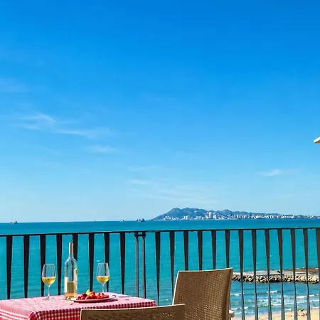 Apartmán Beachfront Family Penthouse *